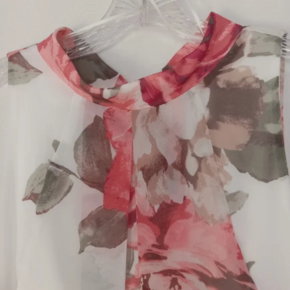 Chiffon Halter Dress - Picture 6 of 8